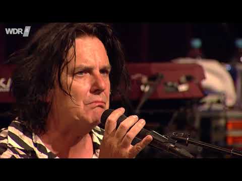 Videoclip de White Paper (Live at the Royal Albert Hall) — Marillion