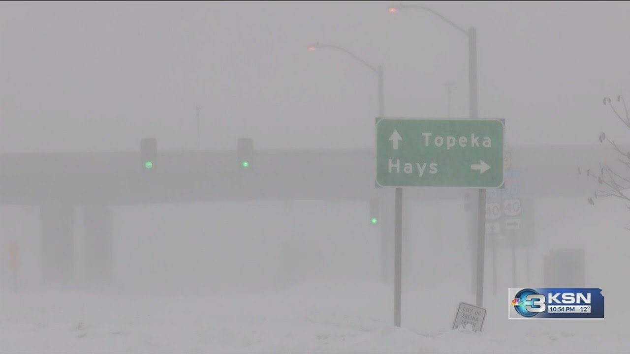 Blizzard strands travelers in Kansas
