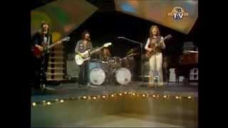 Badfinger - Day After Day