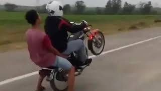 Download lagu Ngabuburit ala bikers Honda CB mp3 Download lagu Ngabuburit ala bikers Honda CB mp3