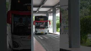 Download lagu JETBUS 5 DARI EKA CEPAT MELIUK ANGGUN MASUK LORONG #ekacepat #ekamira #busjatim #dolancuan #kotasolo mp3