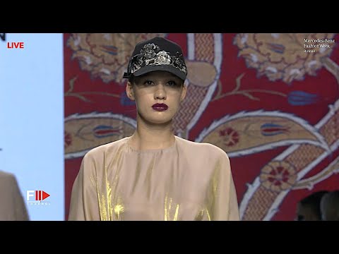 AL KAFTAN Spring 2022 Moscow - Fashion Channel