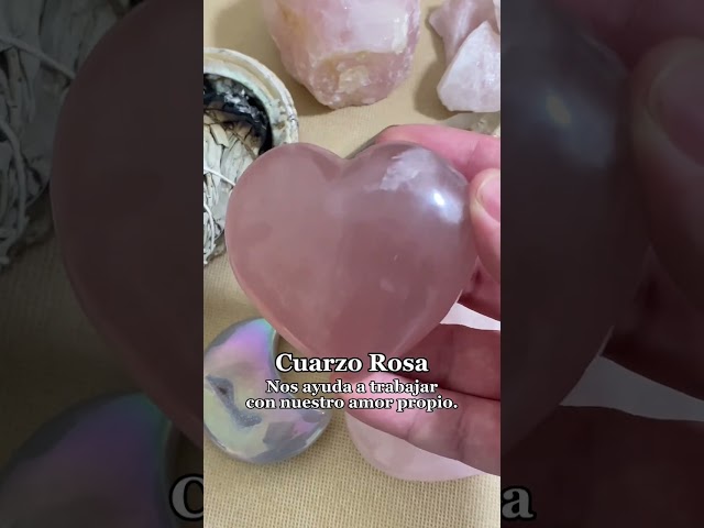 Vídeo relacionado con Lucky Healing Crystal 15 cm Cuarzo natural Daga de cristal a mano tallado de cristal de cristal Cuchillo de la obsidiana Curación curativa de piedra de cristal de la decoración del hogar Regalos Regal
