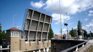 preview picture of video 'Oude Tolbrug, Ophaalbrug/ Drawbridge Voorburg'