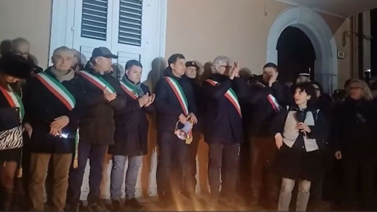 Fiaccolata per la sanita' pubblica a Isernia, in corteo anche il sindaco