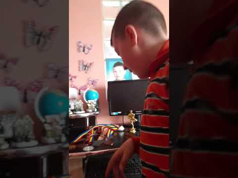 Va arat  premiile mele  castigate  de  la  karate