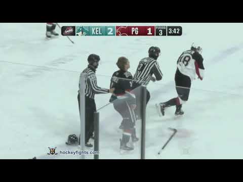 Sean Comrie vs Jonny Hooker