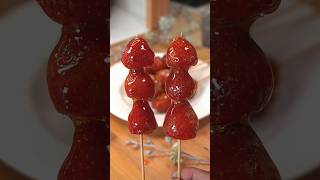 Download lagu Viral Chinese & Korean food (Tanghulu Strawberry) with only 3 ingredients! #trendysnacks #viral mp3