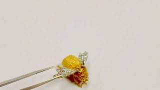 YELLOW GOLD BUMBLE BEE PIN