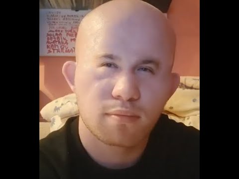 Sebastian Szwed chwali się wysprzątaniem pokoju... od dłuższego czasu