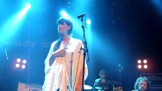 Maria Mena - Suser avgårde - deLillos vennefest, Cosmopolite Scene, Oslo - 2011-11-17