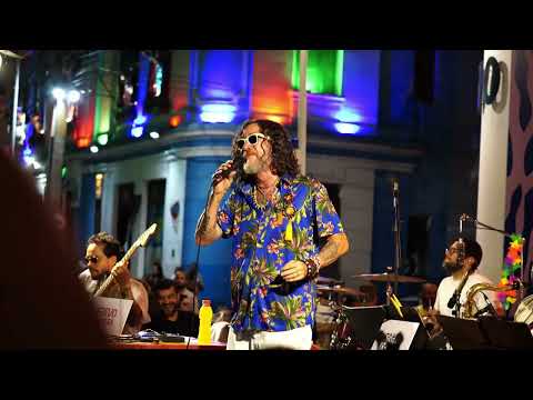 Silvério Pessoa - Frevo de Mesa na Praça do Arsenal_Recife