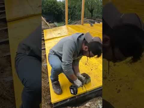 Building a bunker #bunker #girlfriend