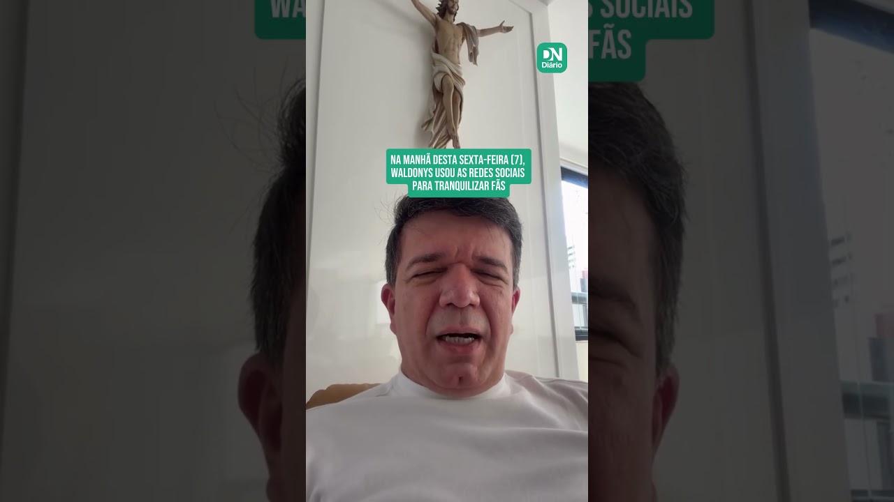 Imagem da notícia Motociclista bate contra carro que levava Waldonys após avançar sinal vermelho em Fortaleza