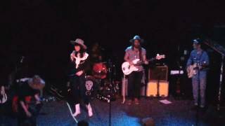 Nikki Lane - Muddy Waters