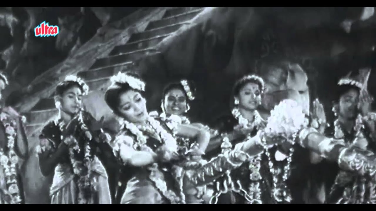 Taro Ke Paalne Me Jhule Chand Hamara Lyrics | Shri Ganesh Mahima | Geeta Dutt | S N Tripathi