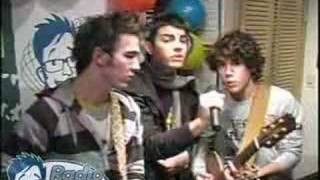 Radio KOL: Jonas Brothers - Year 3000 Acoustic