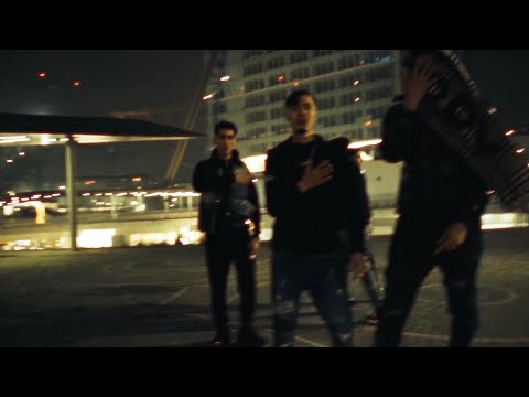 Mocro - Travail Feat. Akrapo (Official Video)