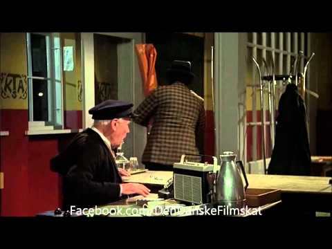 Olsen-banden deruda' (1977) - Man kan snart heller ikke selv finde sin røv når det klør!