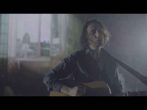 Carga De Ombro video