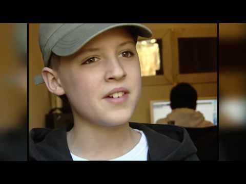 Lil Kleine toen hij 12 was aan het rappen met Lange Frans!