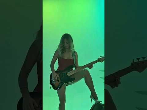 The most amazing bass technique ever