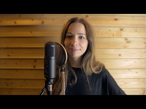 Olga Nawara - Lubię smutek pustych plaż