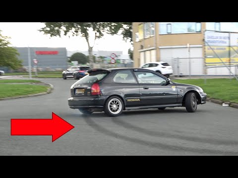 Tuner/JDM Cars Leaving Carmeet - CIVIC LOSES CONTROL - WEIRD MOMENTS