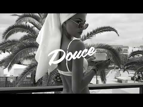 Medsound feat. U.R.A. - Wandering Satellites