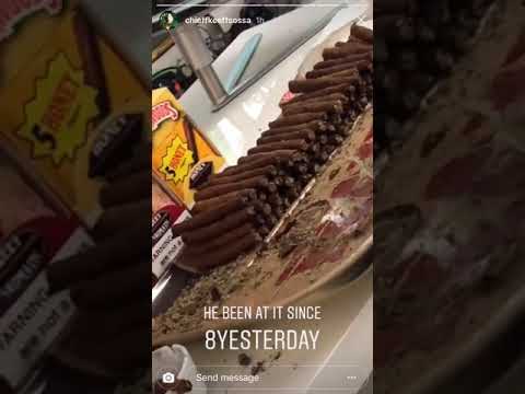 Chief Keef has personal blunt roller and smoke over 30 backwoods