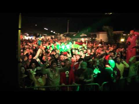 Talla 2XLC vs Taucher playing Sosa - The Wave @ Luminosity Beach Festival 2012 Part 6