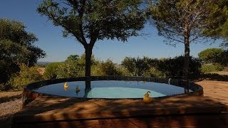 preview picture of video 'South France Holiday Villas: Lovely Cottage in Ginestas with amazing views'