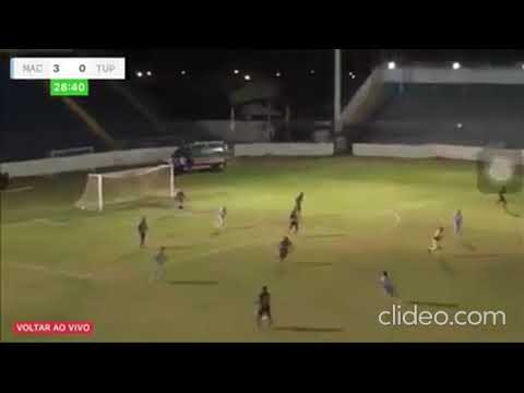 MAC goleia e vence com 'gol que Pelé não fez"