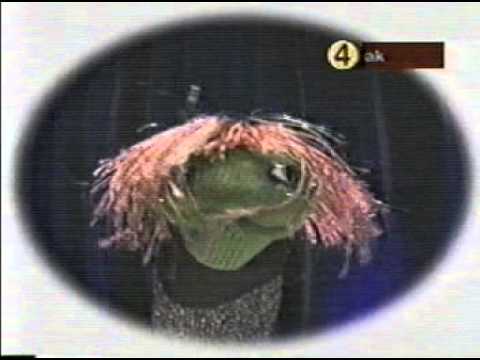 Sifl & Olly S02E06 - Sifl & Olly Go To The Mall