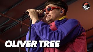 Oliver Tree Performs &quot;Alien Boy&quot;