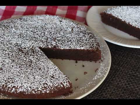 Torta Caprese - Italian Flourless Chocolate Cake Recipe