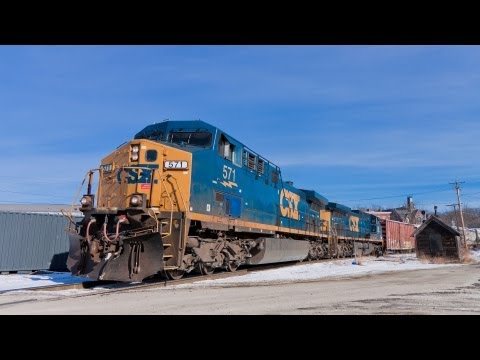 HD Time Lapse: Long & Slow CSX Freight Train