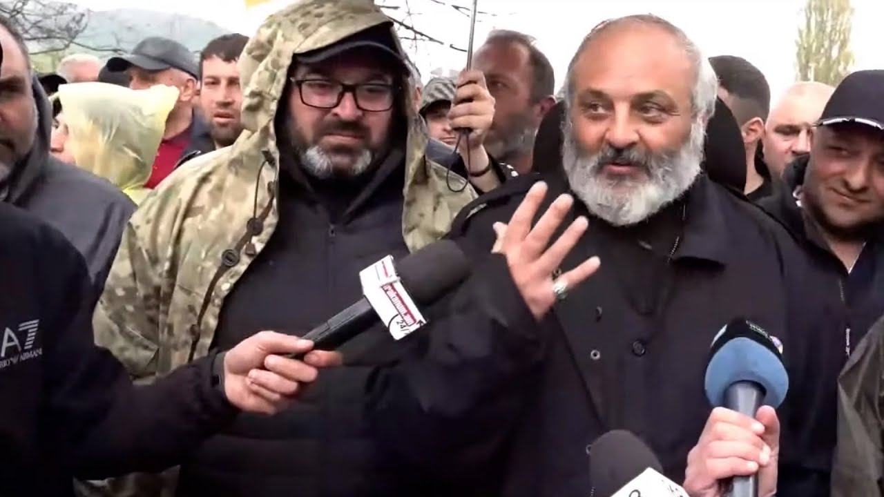 Մեր հեռախոսները լսում են. շատ ուրախ եմ, որ լսում են, որովհետև կրթվում են. Բագրատ Սրբազան