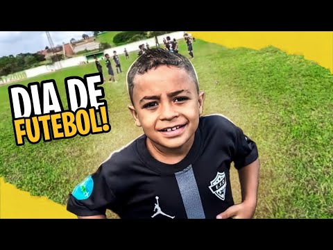 MINHA PRIMEIRA PARTIDA DE FUTEBOL!!