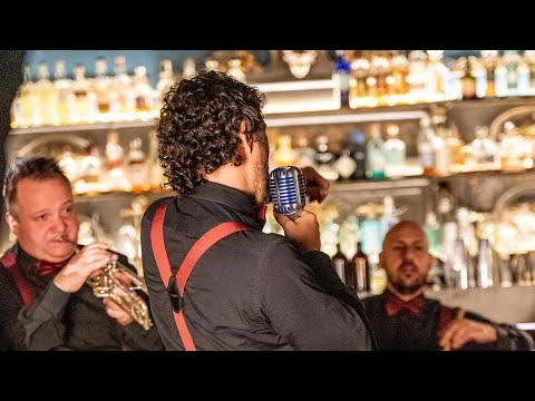 Wedding Band in Tuscany