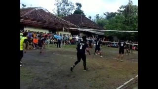 Download lagu SMASH Bawah Net!!! Voli Sawoo Vs Grogol | Ponorogo | Voli Proliga 2017 mp3
