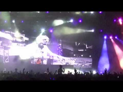 Tiësto vs Rihanna -- Maximal Crazy/ Where Have You Been (Dj Piye Mash-up)