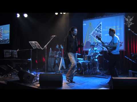 22 Just Go Easy - Sananda Maitreya & The Nudge Nudge