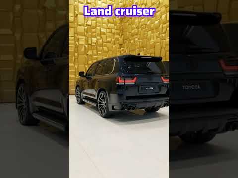 2026 Toyota Land Cruiser First Look Review: Retro Styling, 326 HP Hybrid & Off-Road Beast