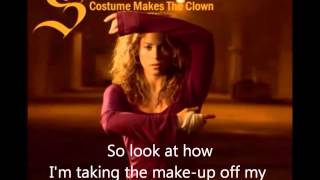 Karaokê Shakira  - Costumes Makes The Clown