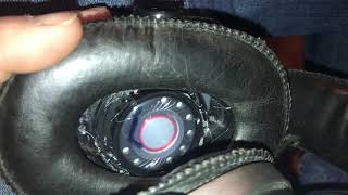 Video thumbnail for Pioneer SE-305 Headphones - Replacing the speakers Pt.2 by TheKeymaster