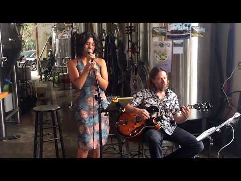 Lula and The Stone - Peel Me A Grape cover