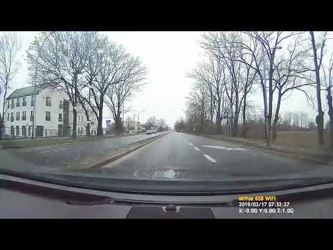 Policja mierzy prędkość