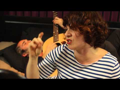 Melanie Pain - Girls and Boys (Froggy's Session)