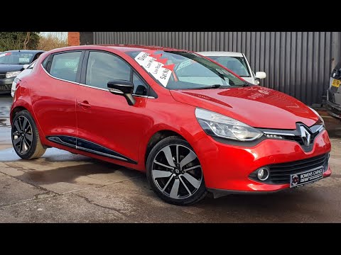 2016 (16) Renault Clio Dynamique S Nav 1.5 DCi 5Dr in Flame Red. 33k Miles. Demo +1 Owner. FSH £7490